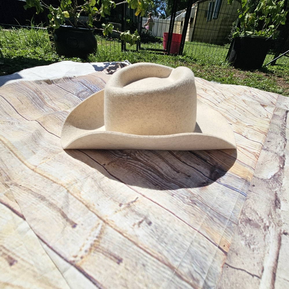 Gigi Pip‎ Hat Women’s Size 55 Beige Wool % Australian Boho